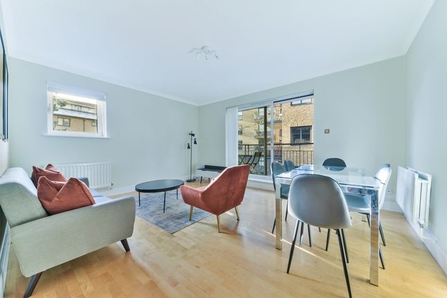 Flat to rent in Providence Square, Shad Thames, London