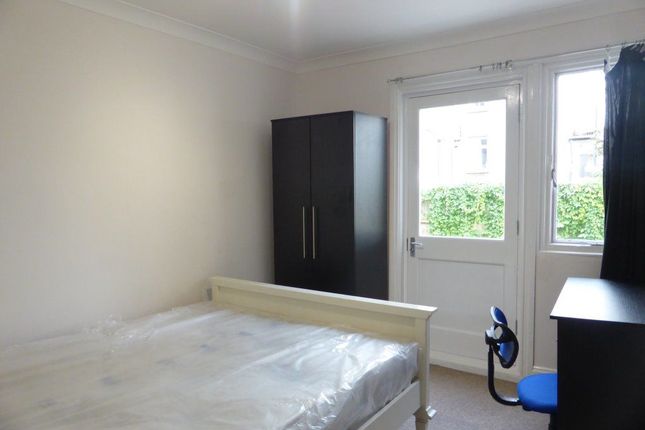 Flat to rent in Brunswick Road, Hove