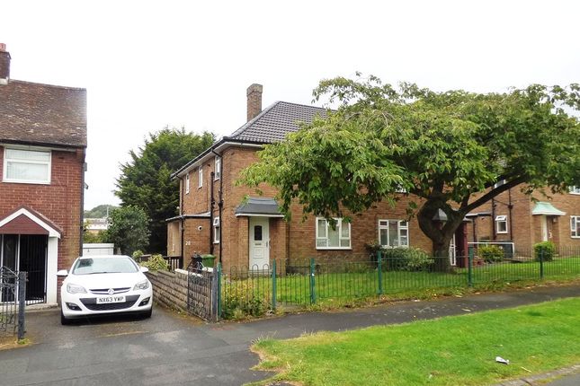 Thumbnail Flat for sale in Landseer Road, Leeds