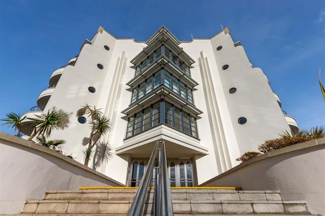3-bed flat on Steyne Gardens, Worthing, £775,000