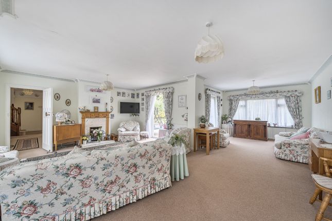 1361608-27-68E676...