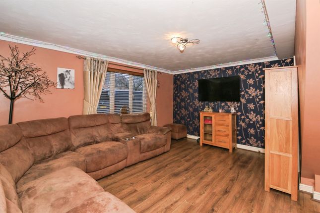 9, Beaulieu Court, PETERBOROUGH photo 3