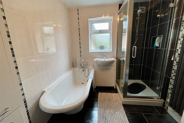 Semi-detached house for sale in Gresley Wood Road, Swadlincote