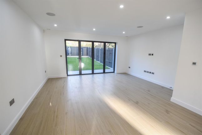 Plot 7, Barnmead Close, Start Hill, Bishop's Stortford photo 2