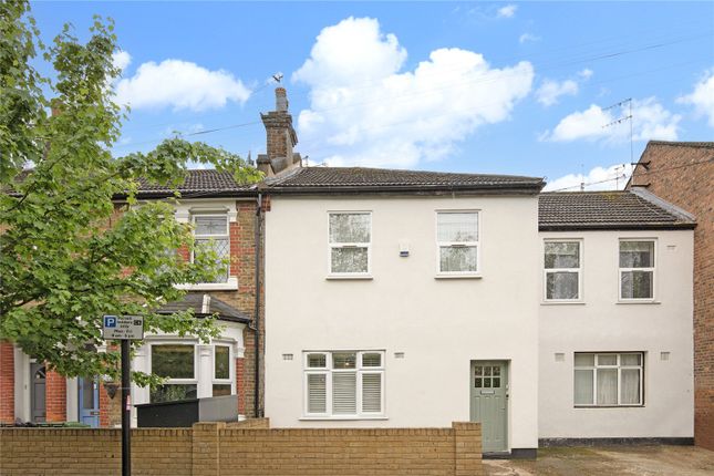 Flat for sale in Roberts Road, Walthamstow, London