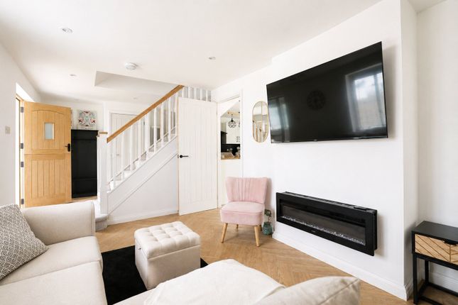 9, Chopes Close, Devon photo 3