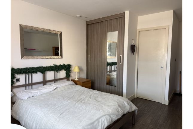 Flat 7/The Newton, 81 Humberstone Road, Cambridge photo 4