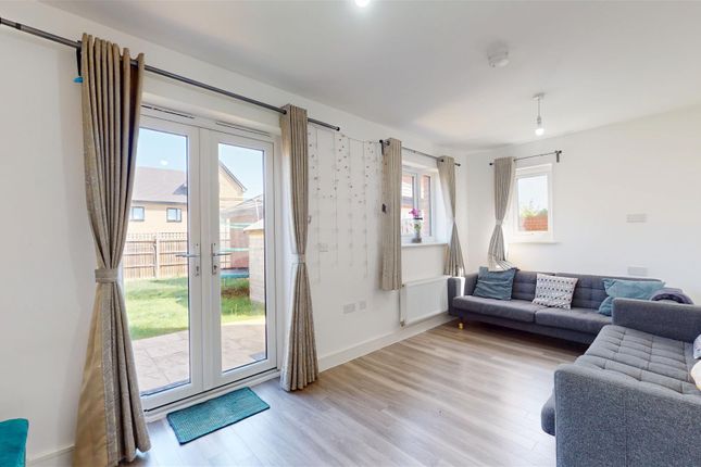 226, Burney Drive, Milton Keynes photo 5