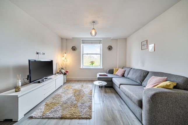 14, The Longroom Apartments, Harefield photo 3