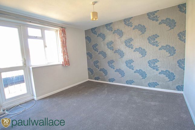 4 Heaton Court, High Street, Waltham Cross photo 3