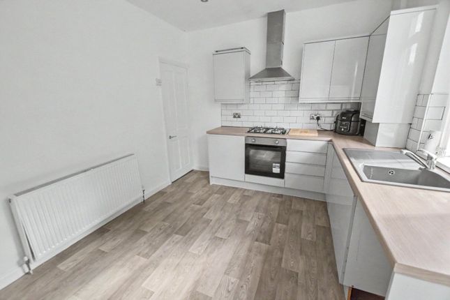 74, Highfield Avenue, West Yorkshire photo 5