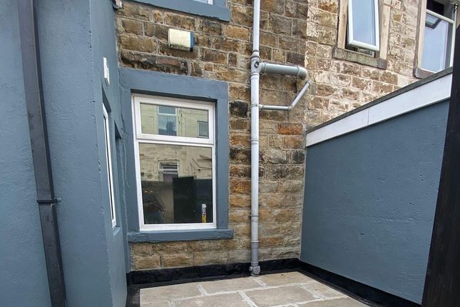 27, Woodbine Road, Burnley photo 5
