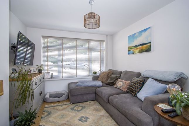 94, Wordsworth Avenue, Penarth photo 4