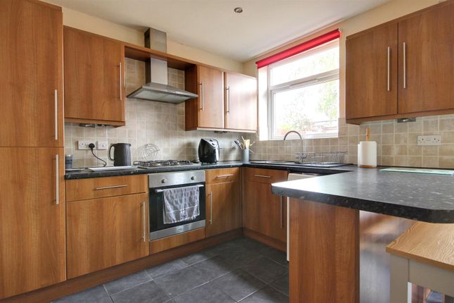 4, Lodge Close, Hessle photo 4