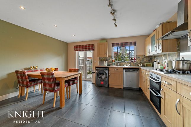60, Apprentice Drive, Colchester photo 4