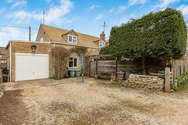 64, Station Road, Brize Norton photo 2