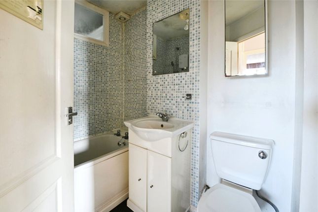 Flat for sale in Frazer Close, Romford
