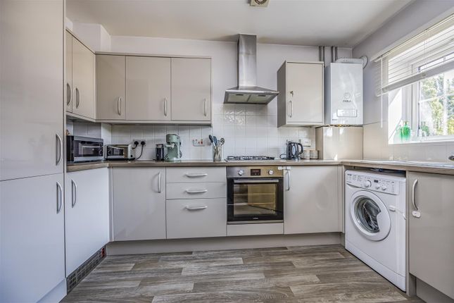 4, Worcester Drive, Emsworth photo 4