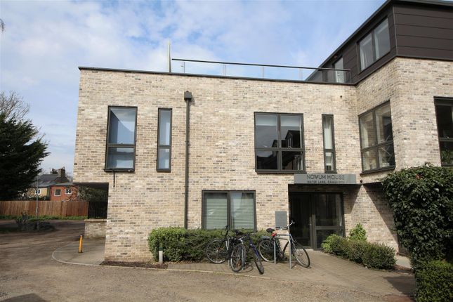 Flat for sale in Water Lane, Cambridge