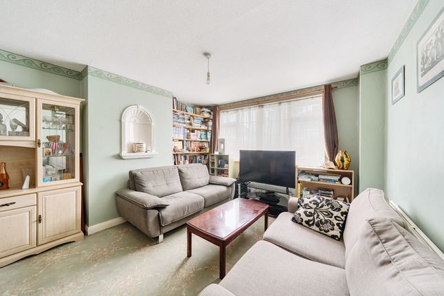 4-bed semi-detached on 7, Bush Hill Road, Middlesex, £675,000