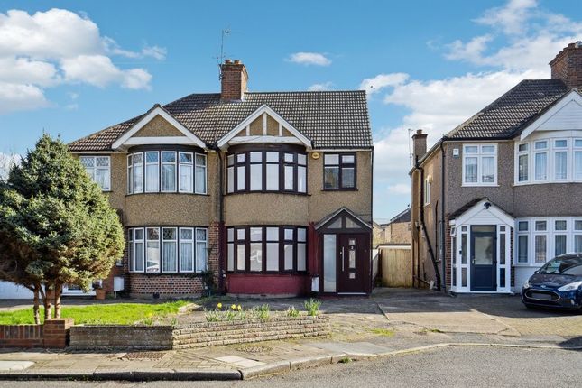 4-bed house on 2, Holmwood Close, Harrow, £775,000