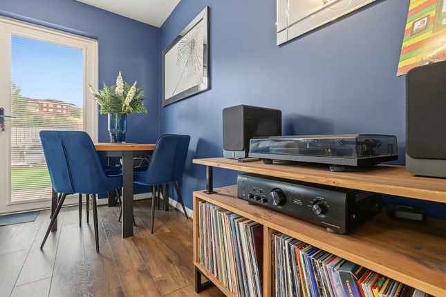 83 Broomfield Crescent,, Glasgow photo 5