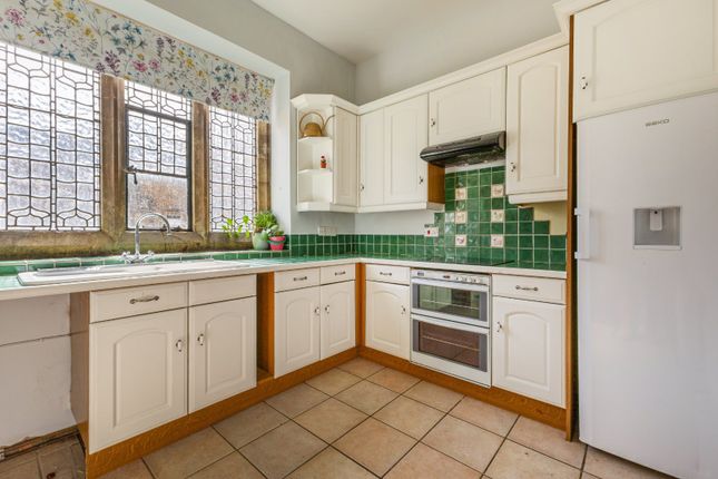 16, Avon Carrow, Southam photo 4
