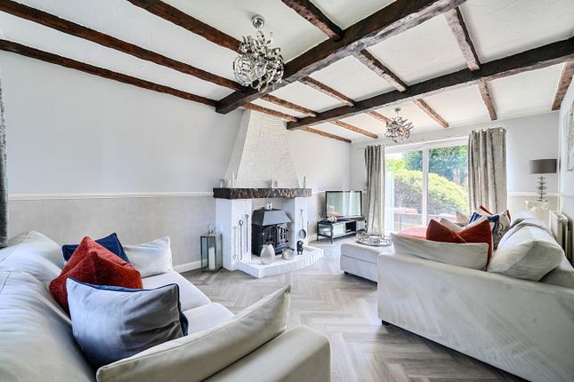 4, Guildford Drive, Chandler's Ford photo 2