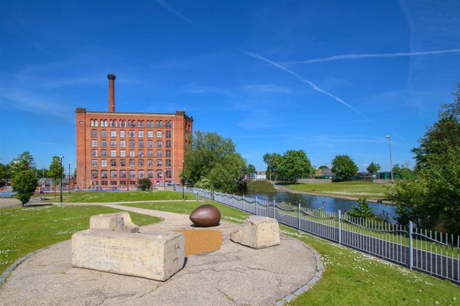 Thumbnail Flat to rent in Victoria Mill, Lower Vickers Street, Manchester