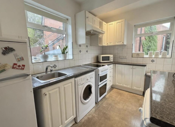 4, Wilmslow photo 4
