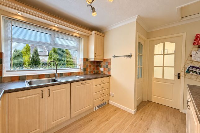 37 Poulton Avenue, Accrington photo 4