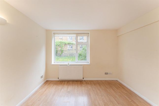 Flat 2, 69, Johnson Street, London photo 2