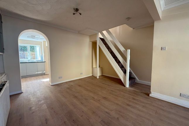 8, Leonard Road, Gosport photo 4