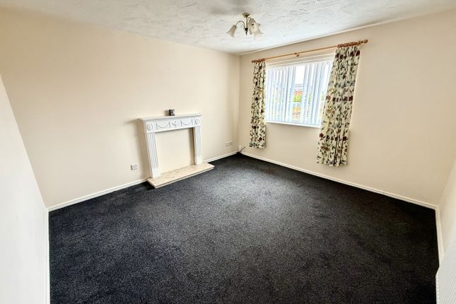 34, Chandlers Close, Hartlepool photo 3
