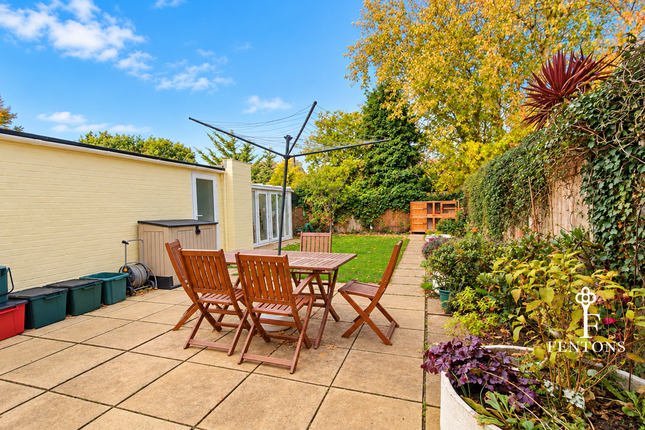 Queens Road, Frinton-On-Sea photo 2