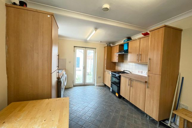 47, Strode Road, London photo 3
