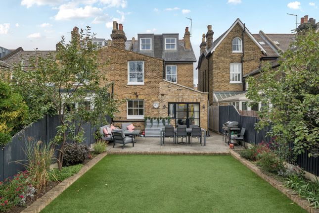 Effingham Road, London photo 4