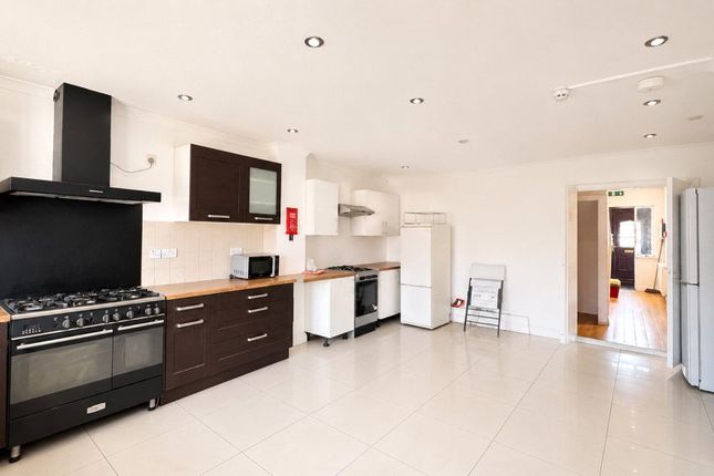 308, Lady Margaret Road, Southall photo 2