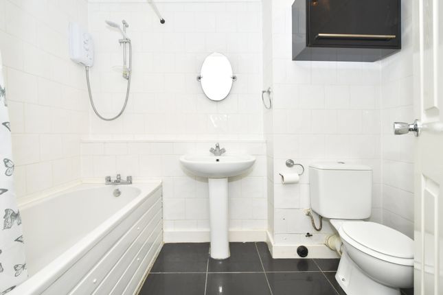 Flat 54, Penkhull Court, Stoke On Trent photo 5