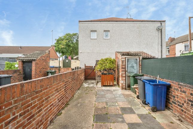 31, Hall Gate, Mexborough photo 4