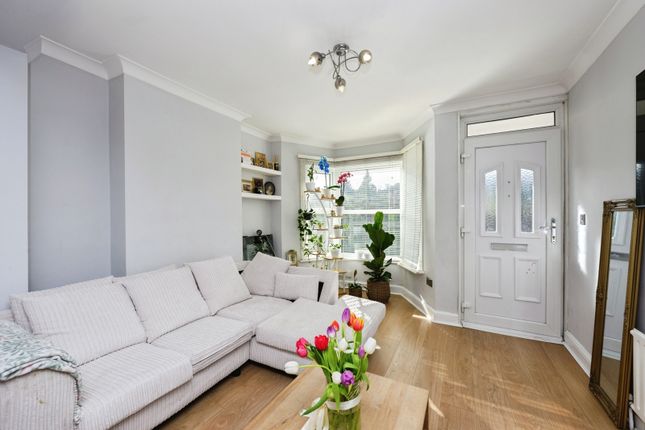 243, Godstone Road, Surrey photo 2