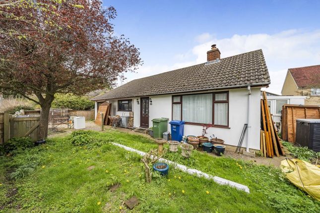 Detached bungalow for sale in Fritwell, Oxfordshire