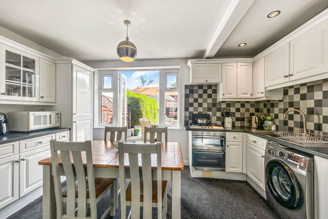 22, Southlands Avenue, Stoke-on-Trent photo 4
