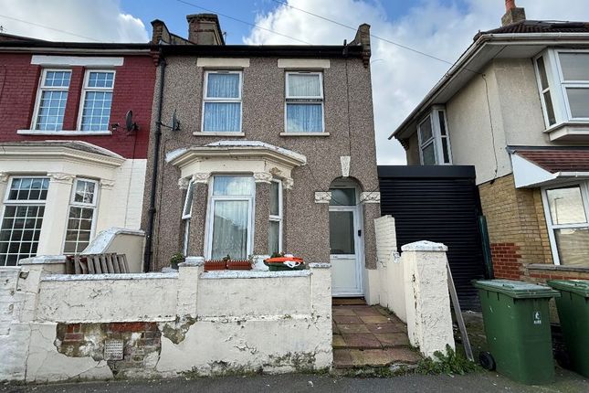 Thumbnail Terraced house for sale in Beauchamp Road, Forest Gate