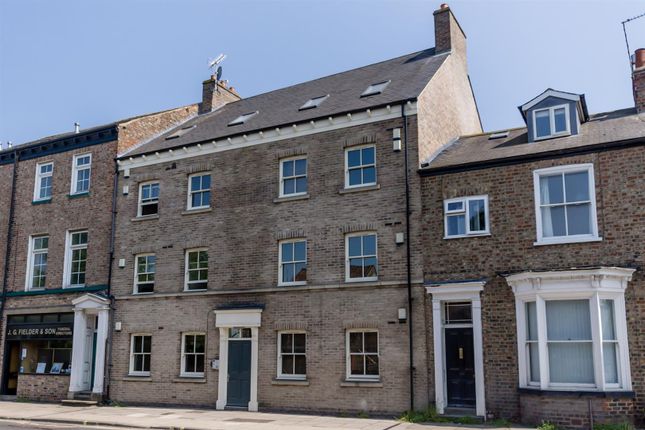 Flat to rent in Crossley Court, Clarence Street, York