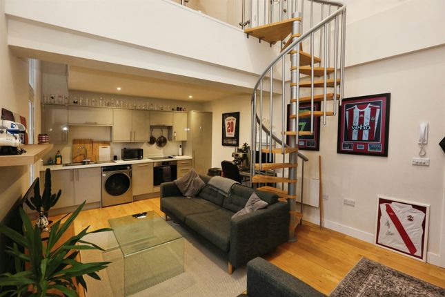 7, Old Chapel Mews, Fareham photo 3