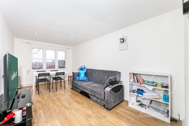 Flat for sale in Walters Yard, Colchester