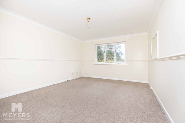 Flat Flat 3, 22, Jumpers Road, Christchurch photo 2
