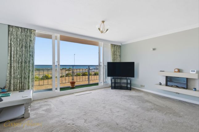Flat 15, Fitzalan Court Rackham Road, Littlehampton photo 4