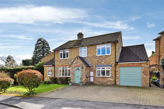 Thumbnail Detached house to rent in Broom Hill, Stoke Poges, Slough